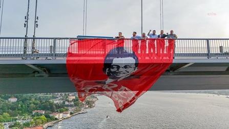 "Free İmamoğlu" pankartı astıkları gerekçesiyle CHP'li altı milletvekili hakkında fezleke hazırlandı