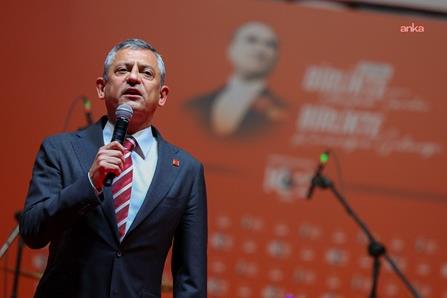 Özgür Özel'den Kılıçdaroğlu'na çağrı: CHP'nin kayyumlarla yönetilemeyeceğini açıklamalı
